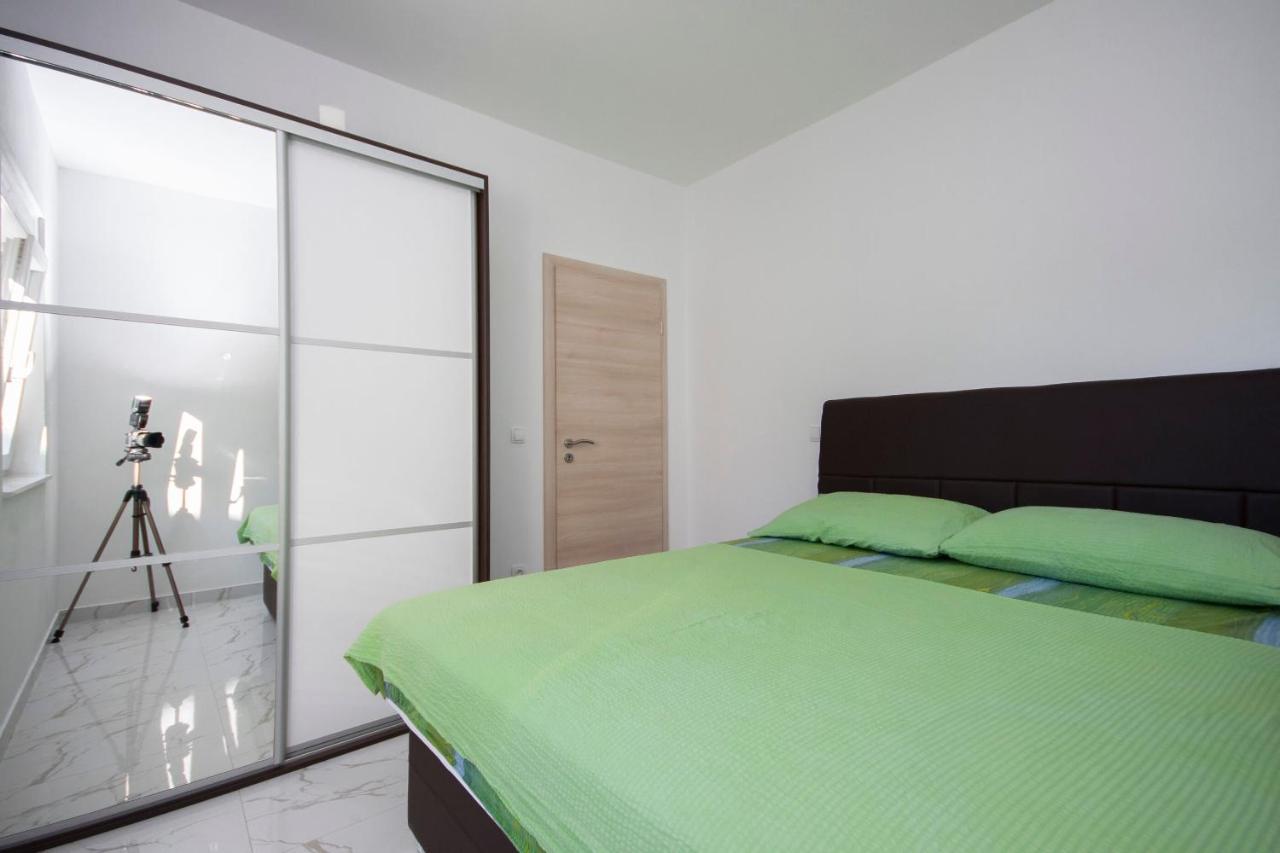Apartments Osti Рогозница Экстерьер фото